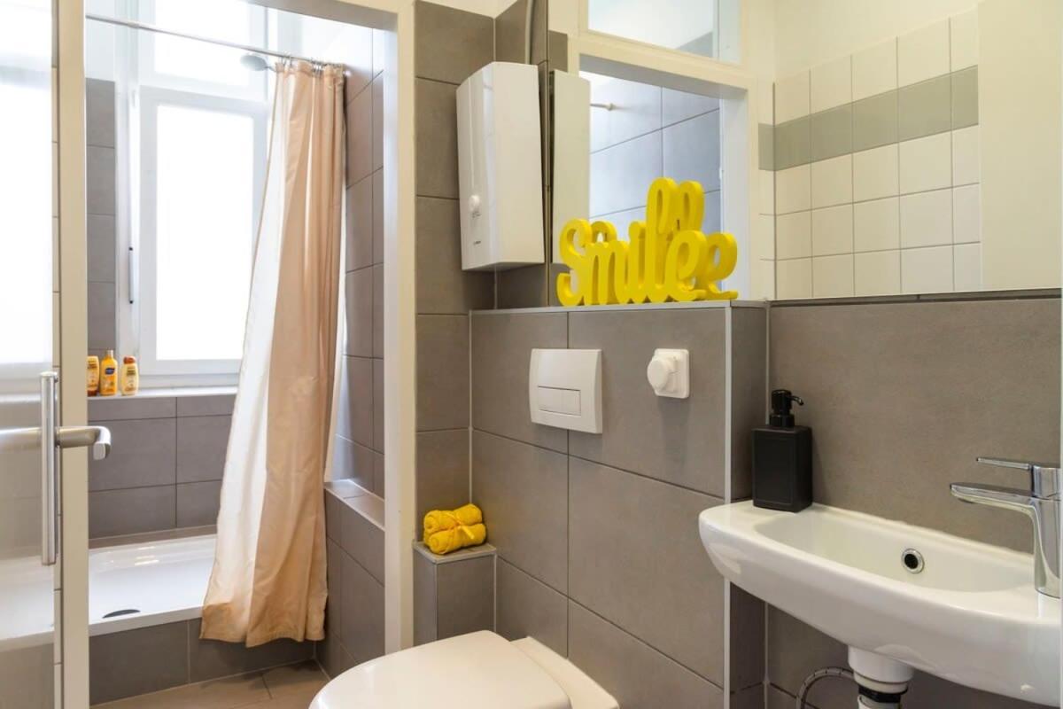 Central Big Apartment Self Checkin برلين المظهر الخارجي الصورة